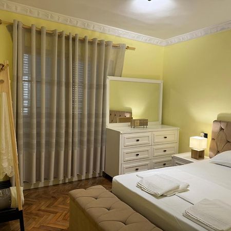 Fun House Serenity Apartment Tirana Bagian luar foto