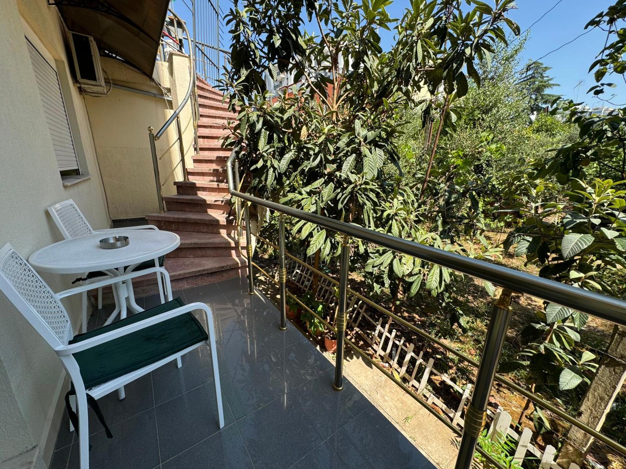 Fun House Serenity Apartment Tirana Bagian luar foto
